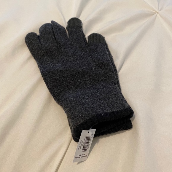 NEW Men’s Gap Gloves in Grey and Black - Picture 2 of 6